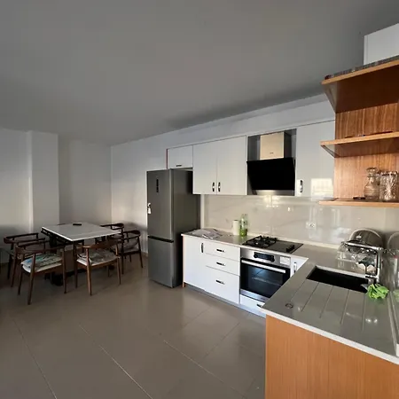 Grand Europa House Velipojë